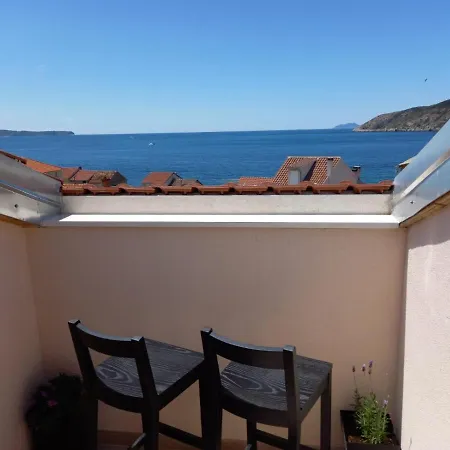 Seaview Ondina Apartment