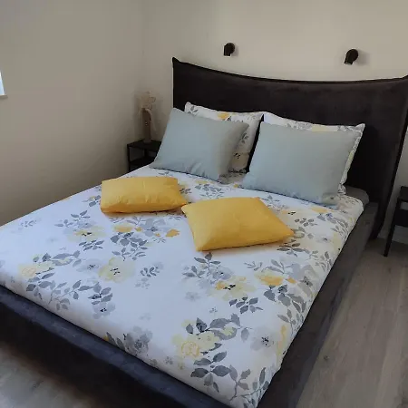 Apartment Seaview Ondina Komiza