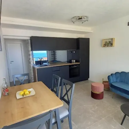 Seaview Ondina Apartment